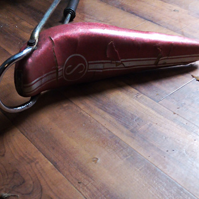 Schwinn Sting-Ray Red Banana Saddle Seat w/ White Stripes for Old School BMX