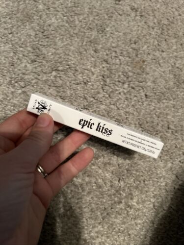 KVD Vegan Beauty Epic Kiss Lipstick "BLUEPINK” 260 Kat Von D Beauty