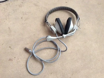 SENNHEISER casque micro HMD 110 vintage - Photo 1/4