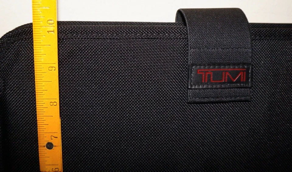 TUMI Negro Balístico Nylon Delgado Portafolio Laptop/Tablet Funda 10x14 Foto 2 de 4