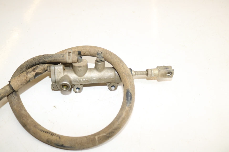 Can-am Outlander 650 2007 4x4 Xt cilindro maestro de freno trasero con depósito Foto 3 de 4