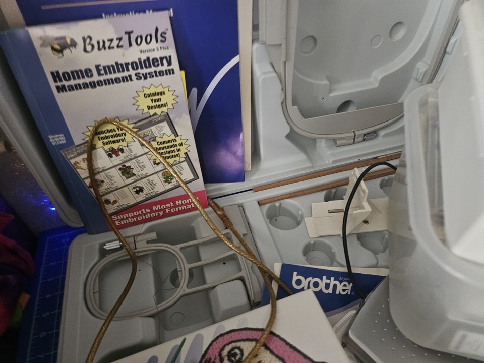 Brother Disney ULT2003D Pacesetter Disney embroidery & sewing machine