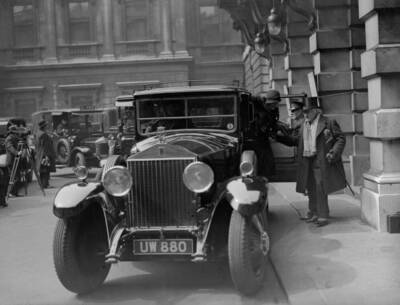 1931 Sir David Murray Leaves His Rolls Royce Outside Old Photo