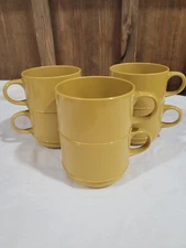 Vintage Harvest Gold MCM Stackable 6 Coffee Cups 7 6” Saucers Plastic Melamine