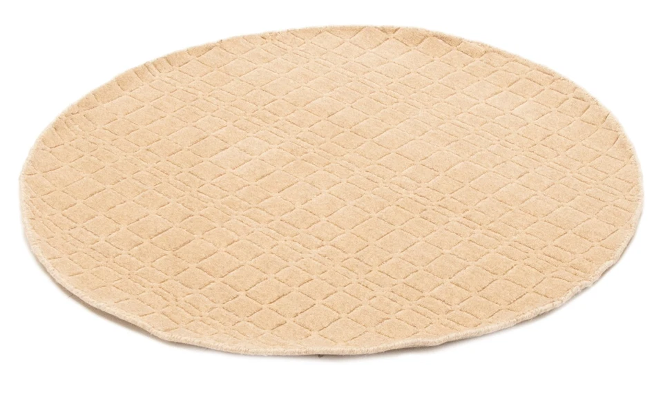 Hand loomed Area Rug 3'11" x 3'11" Traditional Wool Oriental Carpet - Image 4 of 4