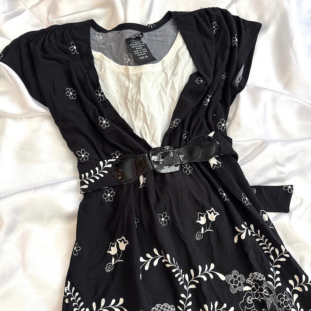 Vintage Black White Floral Border Print Belted Faux Wrap Dress Size kids 8