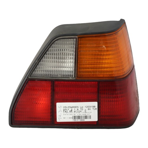 RÜCKLICHT RECHTS AUSSEN REAR LIGHT BODY RIGHT Volkswagen GOLF 2 192945112