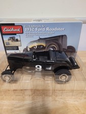 Vic Edelbrock Sr 1932 Ford Roadster 1:18 Scal...