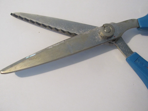 Vintage 4 piece boxed Wiss Wissper-lite Scissors set Fabric Pinking Shears - Picture 13 of 17