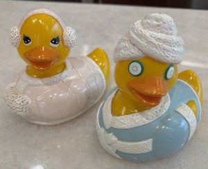 A+ Set 2 Bath Body Works Rubber Ducks Spa Robe + Ear Muffs 4x4.5 Never In Water!