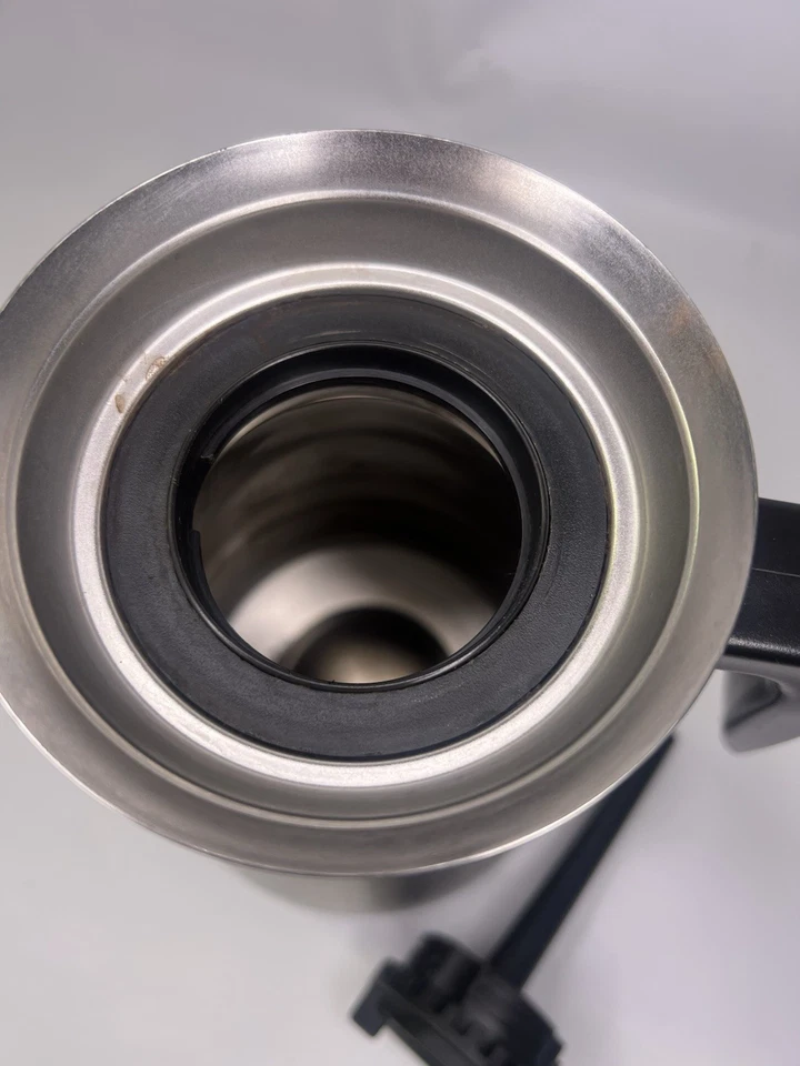 Jarra térmica Technivorm Moccamaster 1,25 L acero inoxidable 40 OZ con tapas Foto 3 de 4