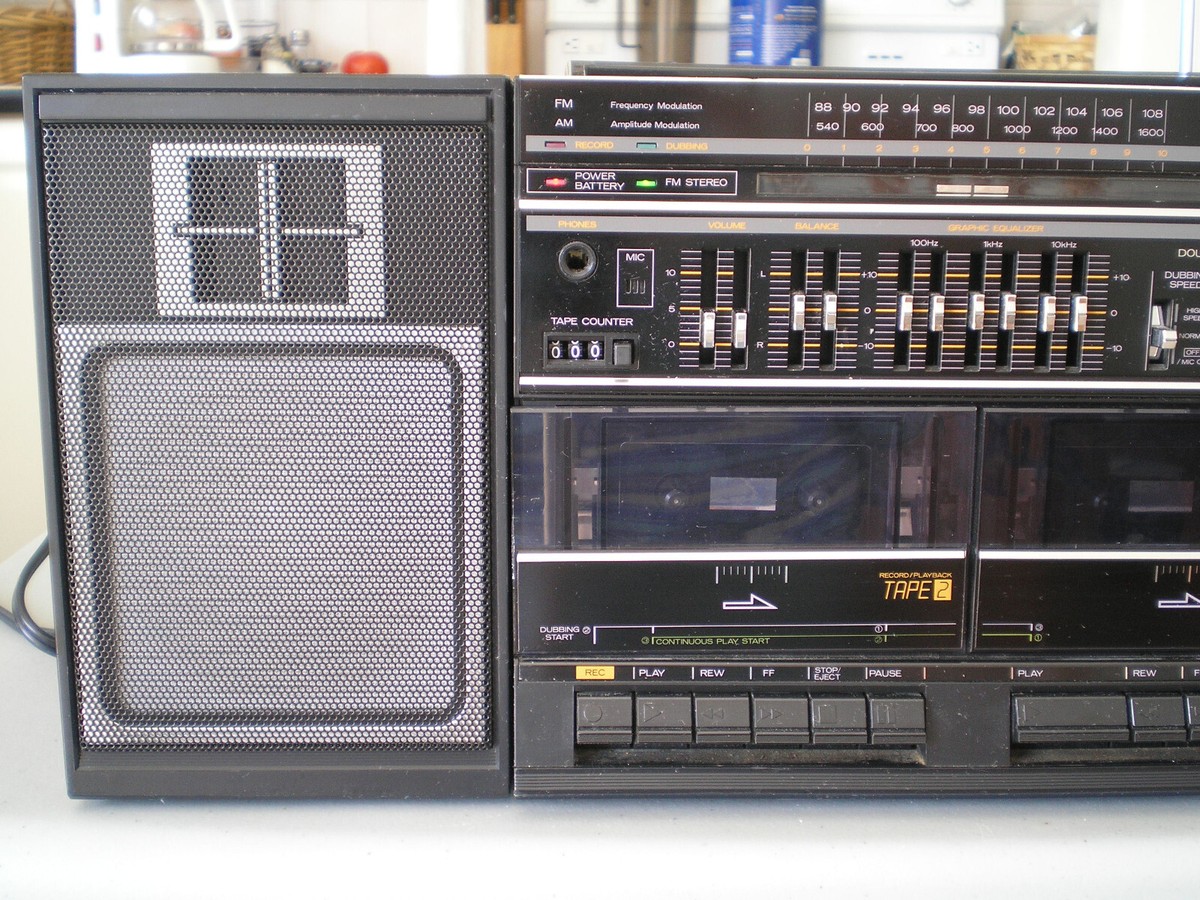 Mitsubishi TX-67 portable AM/FM radio double cassette