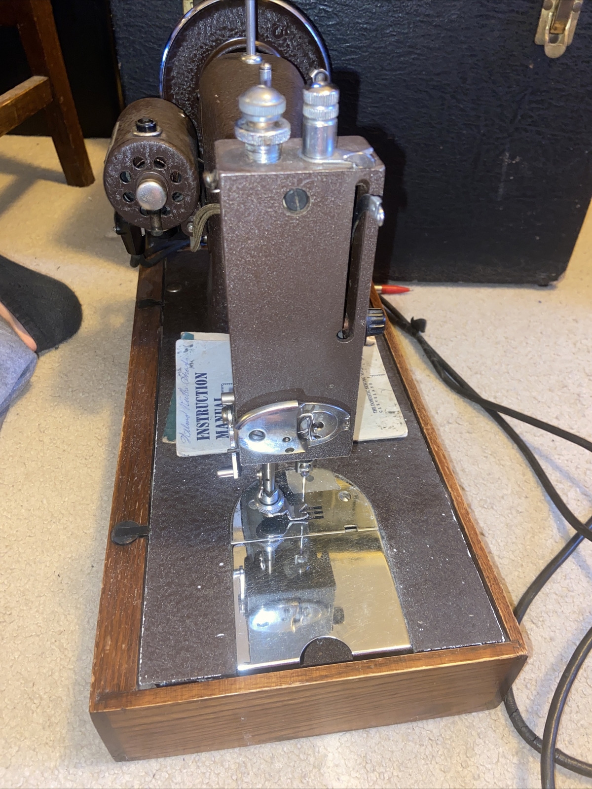 Vintage Domestic Rotary Sewing Machine Series 153 MG Case & Accessories