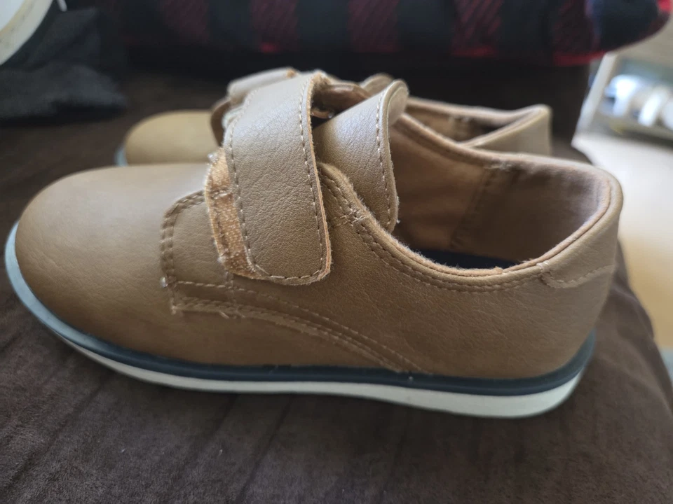 Zapatos de vestir The Children's Place color marrón niños talla 11 Foto 3 de 4