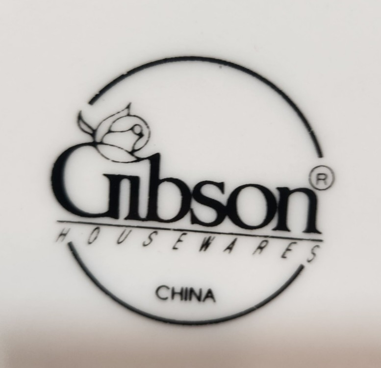 Gibson Housewares Christmas Charm Delight Holly Berry 10" Dinner Plates Set of 4