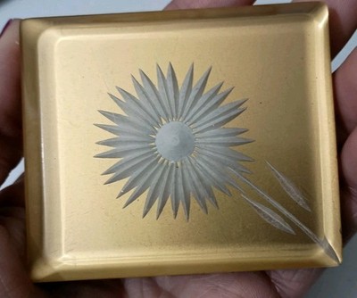 Fabulous Vintage Folding Powder Compact Gold Tone Sunflower Lucite Acrylic