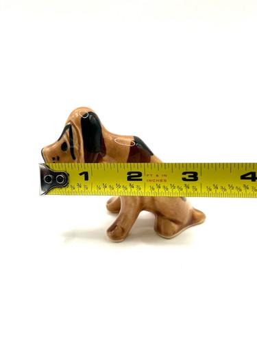 Vintage Ceramic Brown & Black Sitting Hound Dog Figurine - Picture 3 of 10