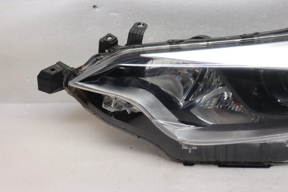 Левая галогенная фара для Toyota Corolla 2014 2015 2016 годов выпуска от оригинального производителя - Изображение 2 из 4