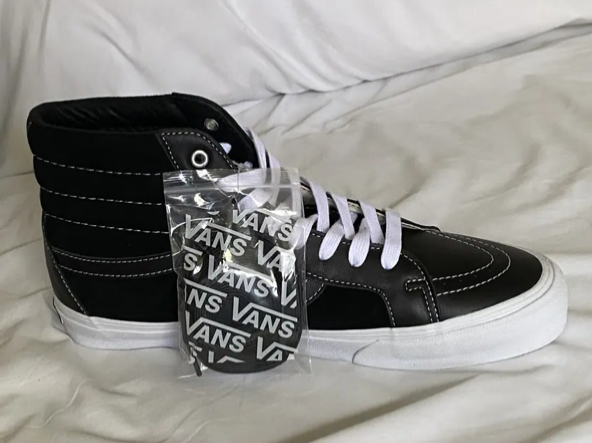 VANS VAULT X MASTERMIND JAPAN WORLD UA SK8-HI REISSUE LX NWT VANS VAULT X MASTERMIND JAPAN WORLD UA SK8-HI REISSUE LX NWT
