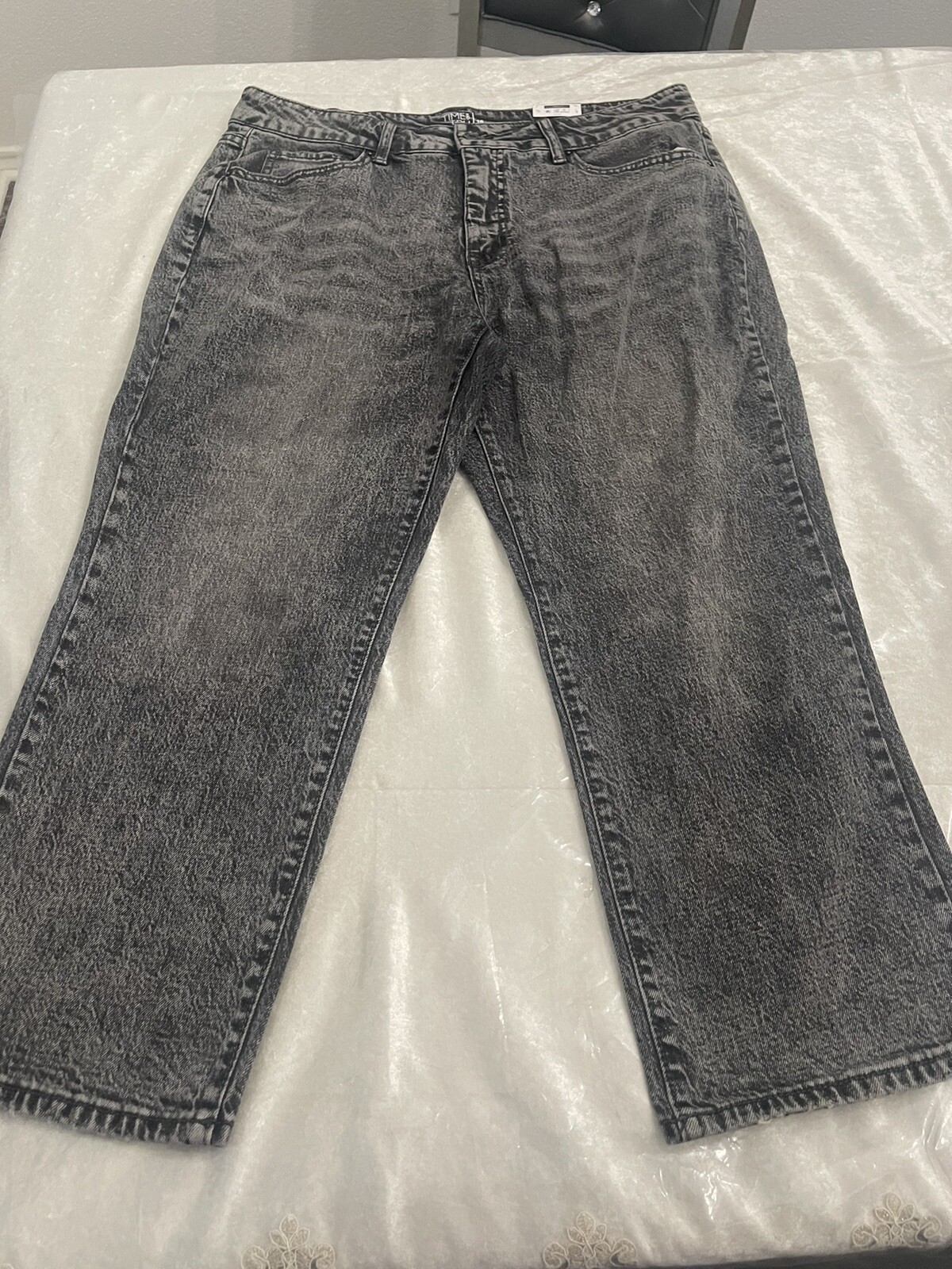 Time and Tru Womens High Rise Straight Crop Jeans Size 16 New With Tags