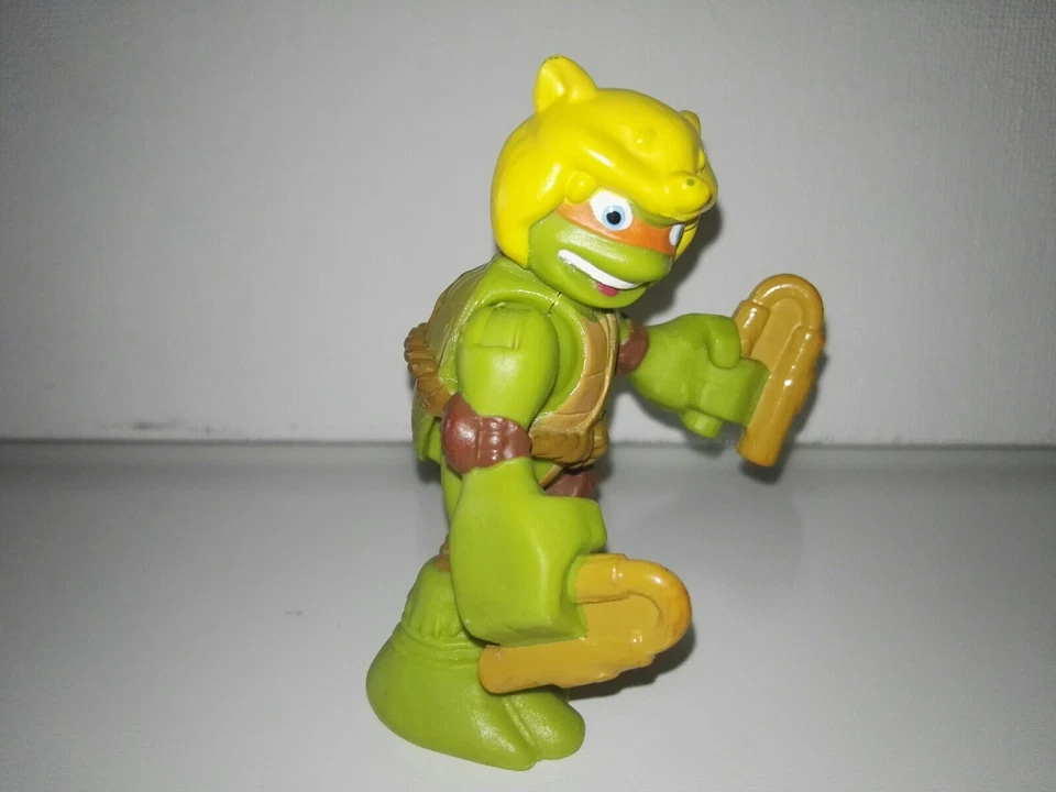 Figure Playmates TMNT Half-Shell Heroes: Blast to the Past Mikey ,2015 - Imagen 4 de 4