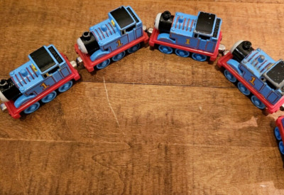 LOT Of 5 Thomas And Friends Train Die cast Metal 4 Thomas The Train / 1 Coal Car