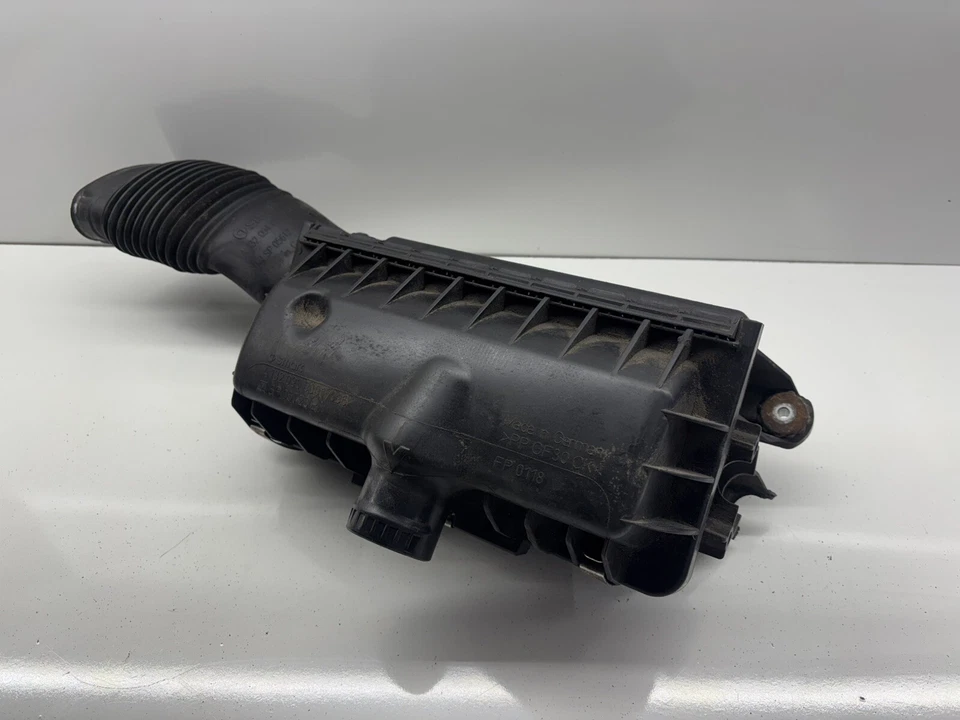 Conjunto de caja de filtro de aire Smart Fortwo 2008-2015 genuino dañado A2 Foto 2 de 4