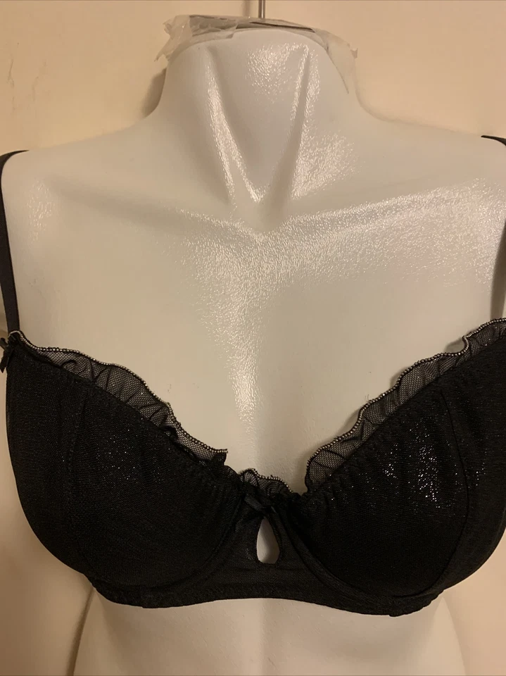 Sujetador push up Betsey Johnson íntimo de malla de encaje negro con detalles dorados talla 34C Foto 3 de 4