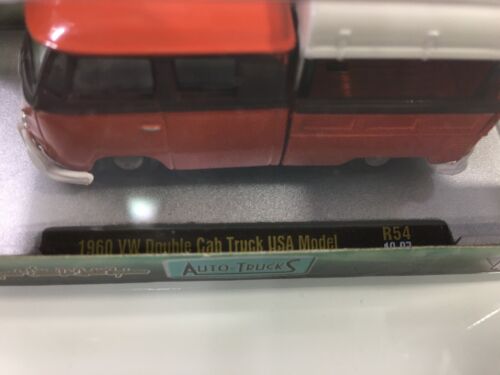 M2 MACHINES 1960 VW DOUBLE CAB TRUCK USA MODEL - Picture 2 of 8