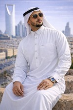 Men's Thobe Jubba in High Quality Imported Fabric Collar Cuffs White Luxury UK