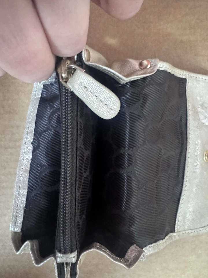 Oroton Sliver Gunmetal  small  Leather  Coin Purse snap clip inside zip GUC - Image 4 of 4