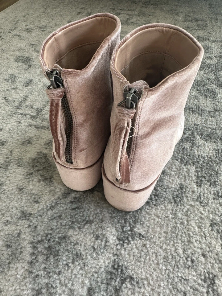 Dolce Vita Women's Mirra Light Pink Crushed Velvet Boots Booties Size 8.5/9 - Image 4 of 4
