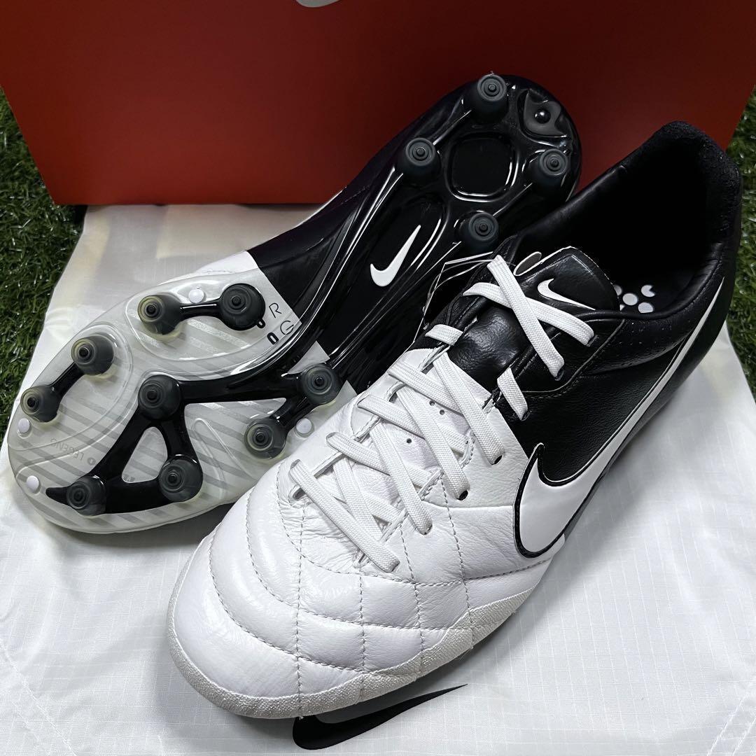 Nike Tiempo Legend IV HG-EAF 454325 105 US 8.5 Football Nike Tiempo Legend IV HG-EAF 454325 105 US 8.5 Football