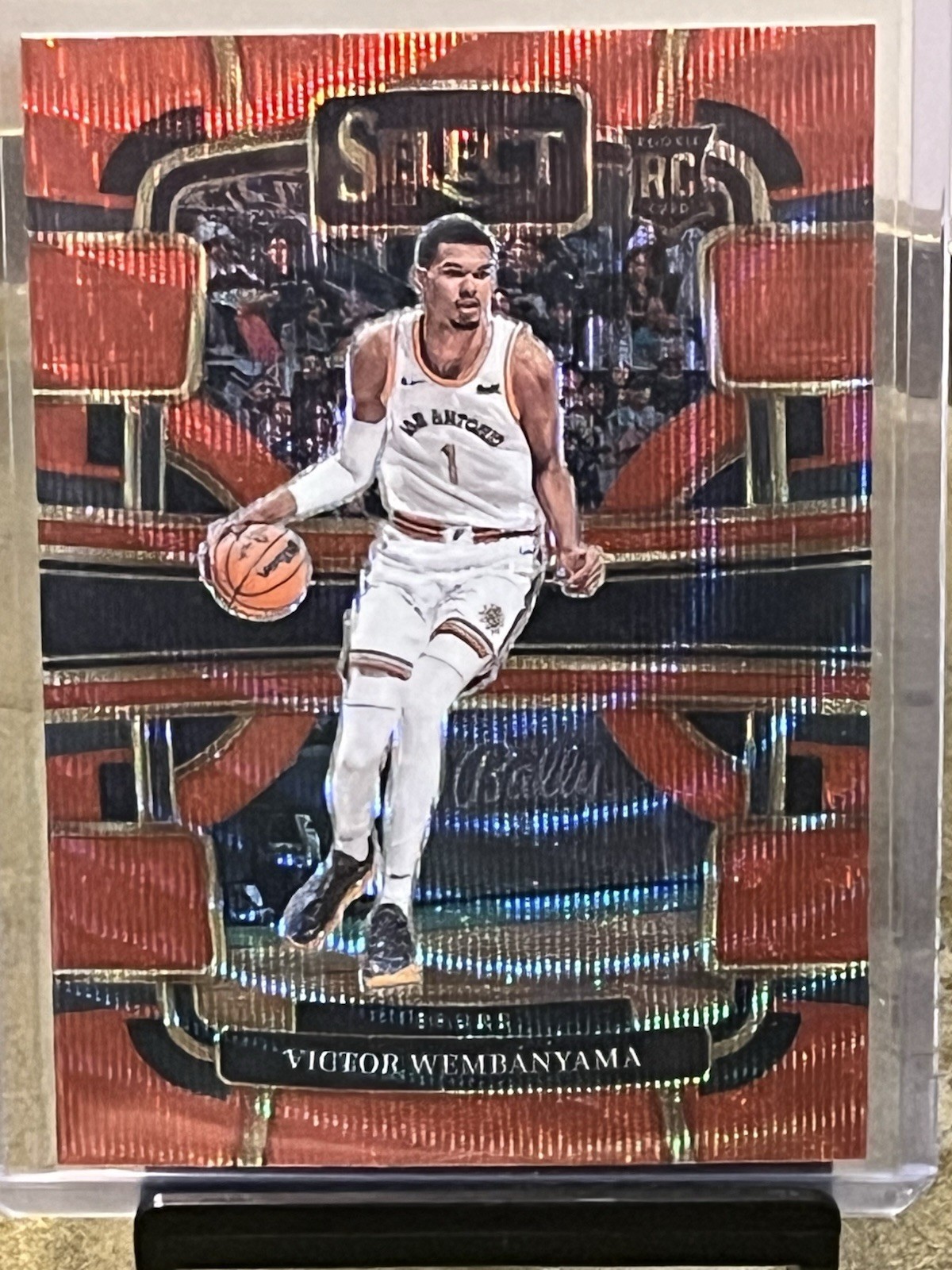 Panini Select Victor Wembanyama 87 Rookie RC Prizm Red Wave International 23-24