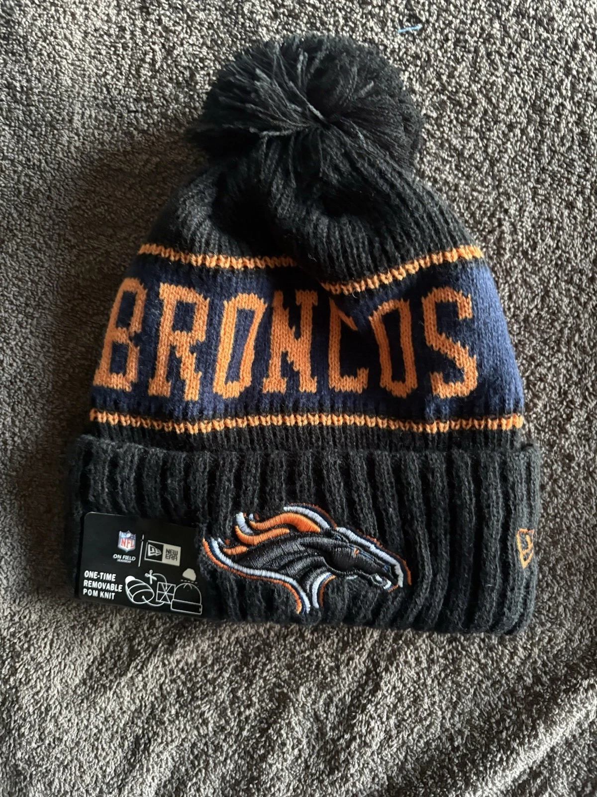 Denver Broncos NFL Bobble Beanie Multicoloured & Team Logo & With Tags on
