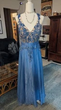 Stunning Aspeed Formal Gown Xl