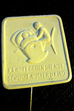 German WW2 "Mutter with Kinder " Donation Tinnie/Stick Pin  Mothers League
