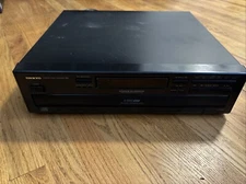 Onkyo DX-C330 Compact Disc Player 6CD Changer TESTED. WORKS PERFECT W/ REMOTE