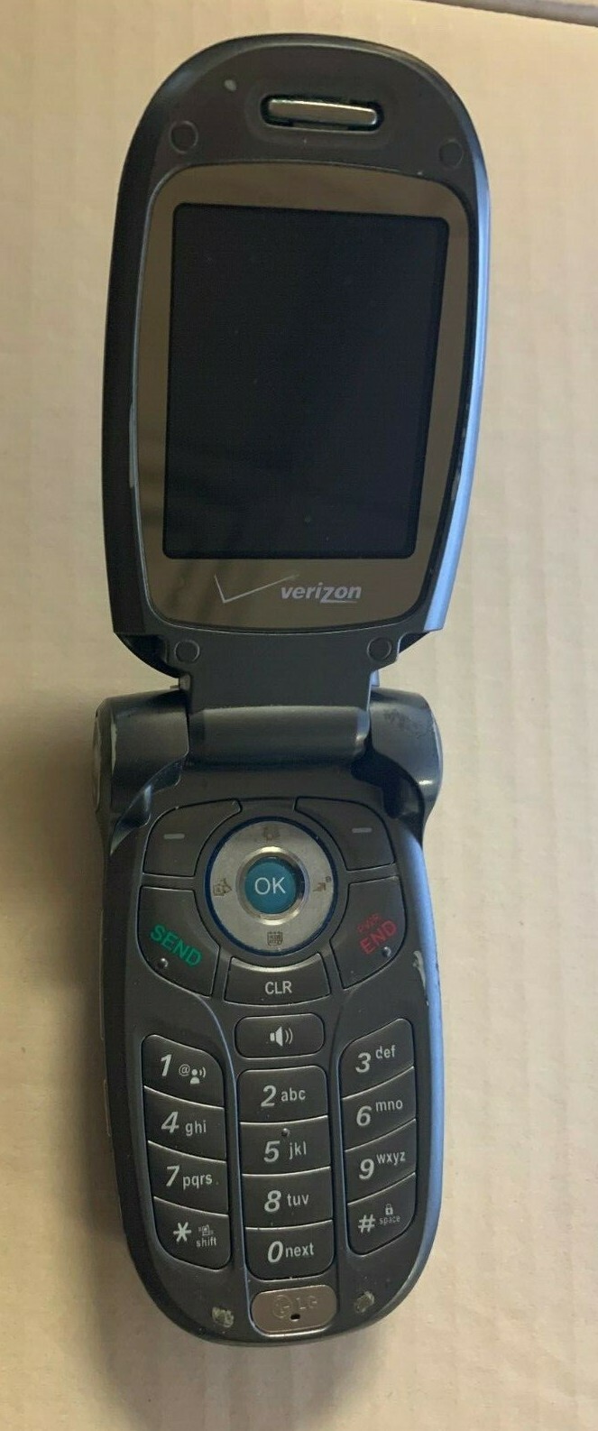 LG VX 8300 (Verizon) Cellular Phone !! For Parts Only !!