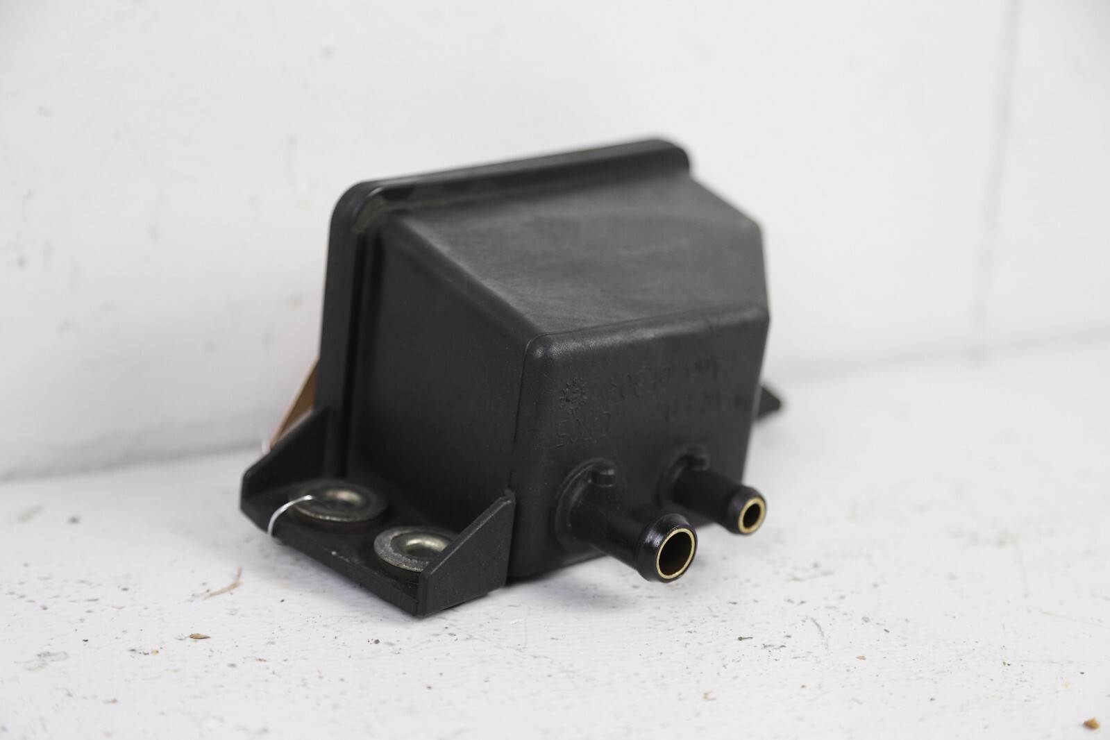 2014 - 2017 Maserati Ghibli Power Steering Fluid Tank Reservoir OEM 60k