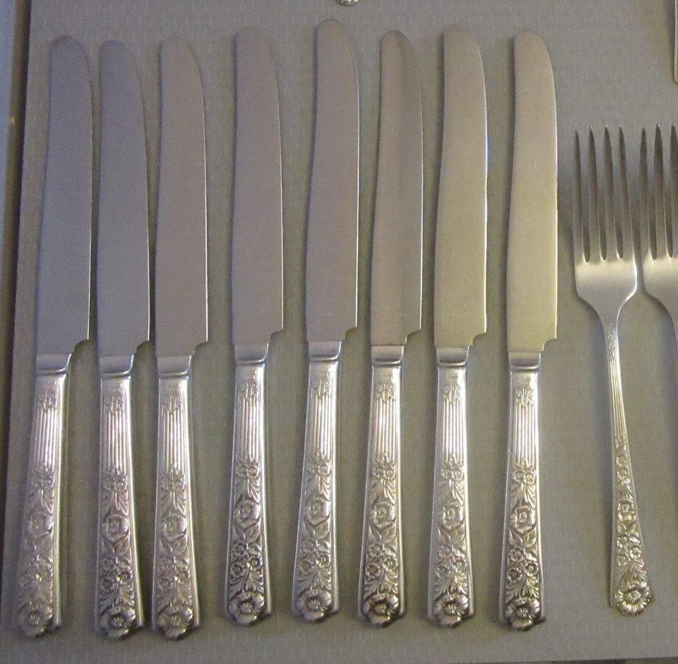 Servicio de cubiertos International Century de plata esterlina ROYAL ROSE para 8 juegos 42P Foto 2 de 4