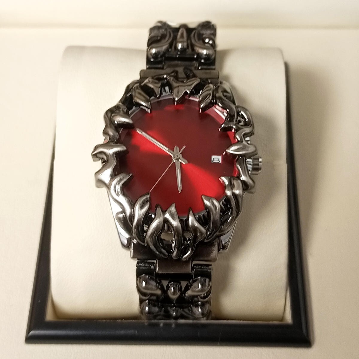 Luxury Vantage Unique Y2K Alabaster Twisted Claw Shape Man