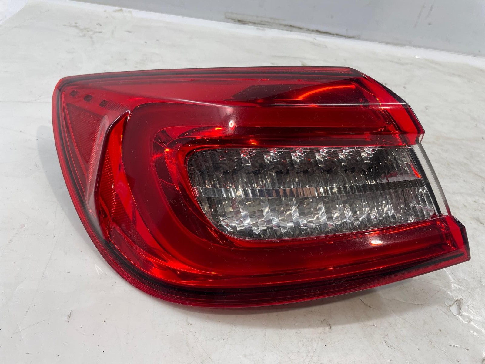 2014 Maserati Quattroporte S LH Driver Rear Taillight Assembly 6700054520 OEM