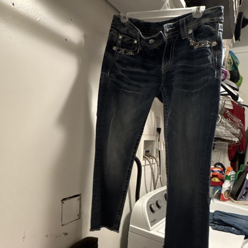 Miss Me Women’s Dark Wash Cropped Jeans Slim Fit Stretch Rhinestone 5-Pocket