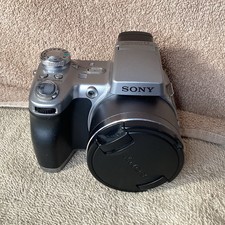 Sony Cybershot super steady 12x zoom DSH-HI 5.1 MP w/lens cover 2.5" screen