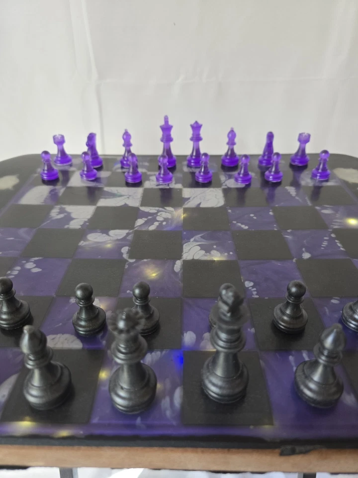 Chess And Checkers Resin Table. Lights Up And Is Made Of Resin And Wood. - Image 4 of 4