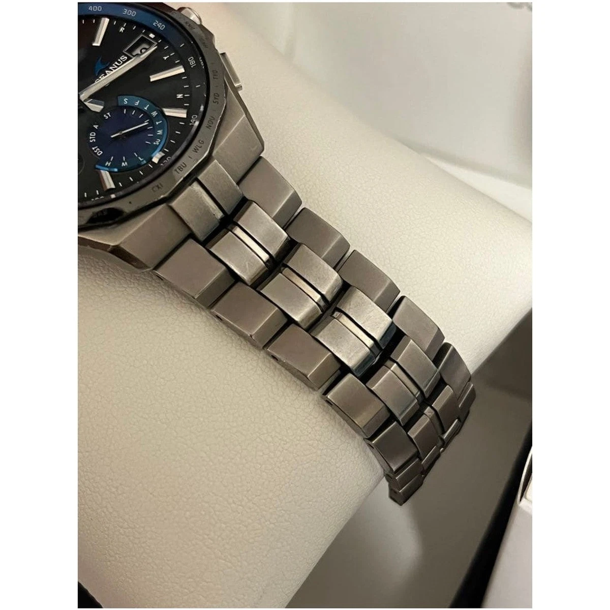 Reloj Casio Oceanus Manta OCW-S5000E-1AJF Titanio Bluetooth Radio Solar en Caja