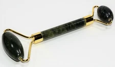 Jade Face Roller With Soft Pouch Storage Case - Dark Green