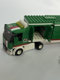 LEGO CITY: Grand Prix Truck (60025) INCOMPLETE