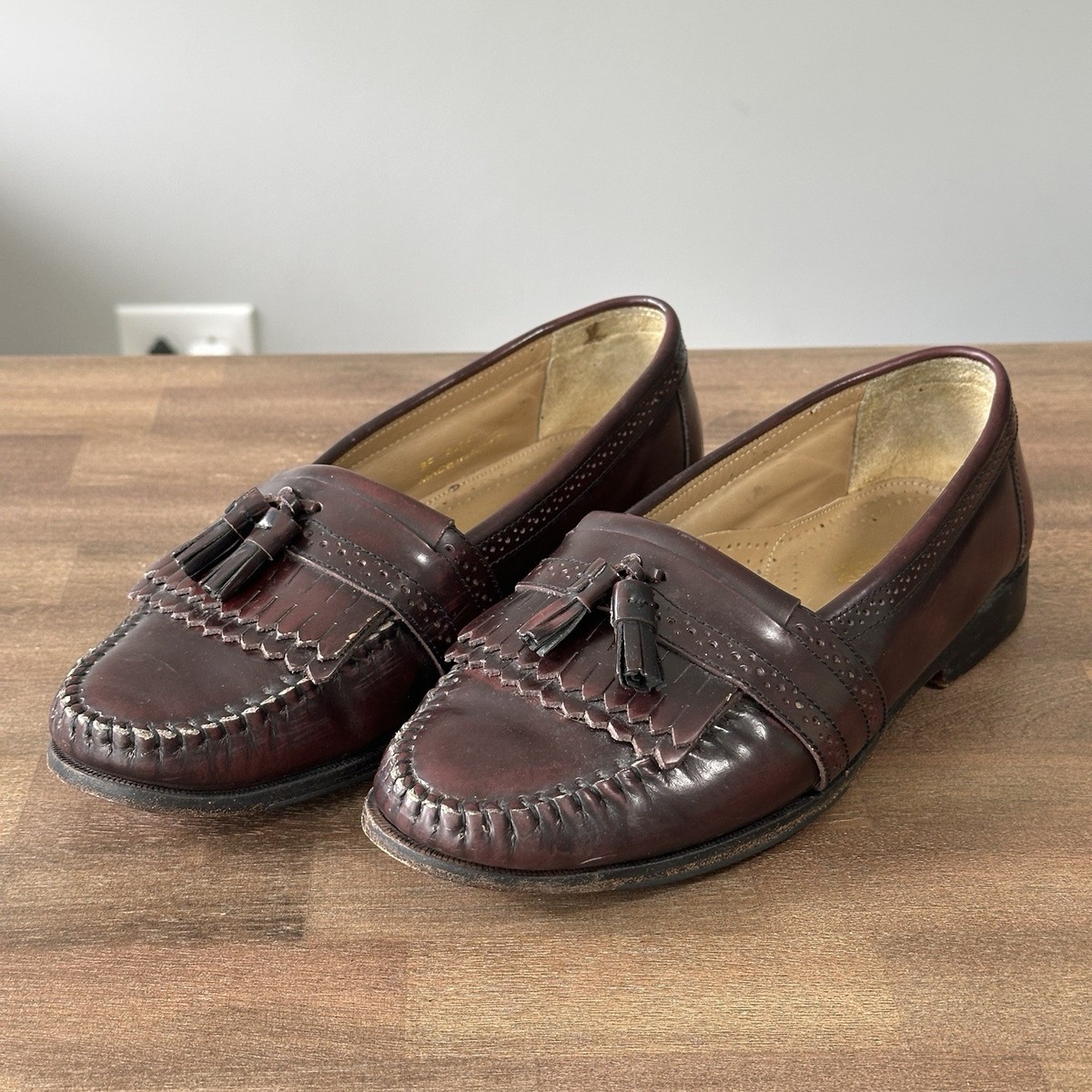 G.H. Bass & Co. Weejuns Frazier Men\'s Brown Leather Kiltie Tassel Loafer Shoe GH Bass Weejuns Leather Loafers Men 8.5D Wine Burgundy  main image 2